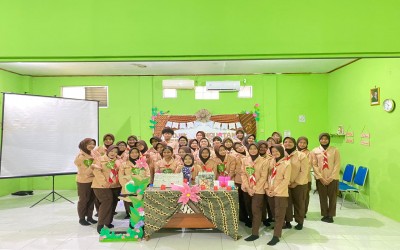 Merayakan Kreativitas Hijau: P5 SMK Kesehatan Efarina Unjuk Gigi Melalui Tema